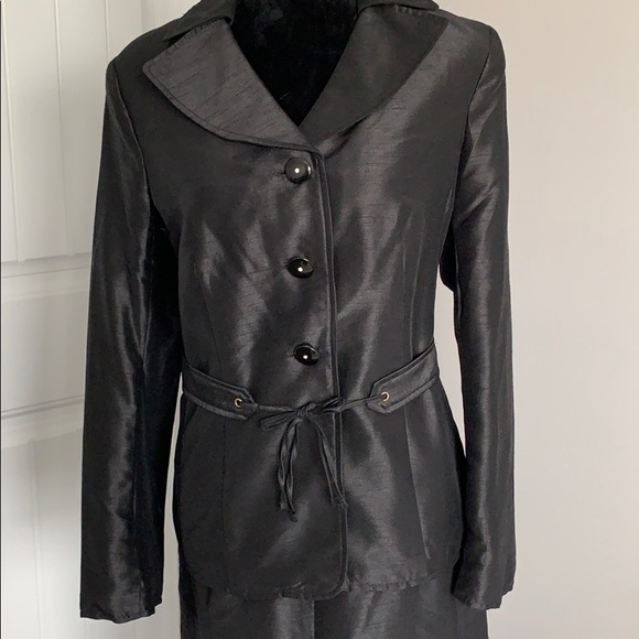 Blazer and Skirt Suit - Picture 7 of 8